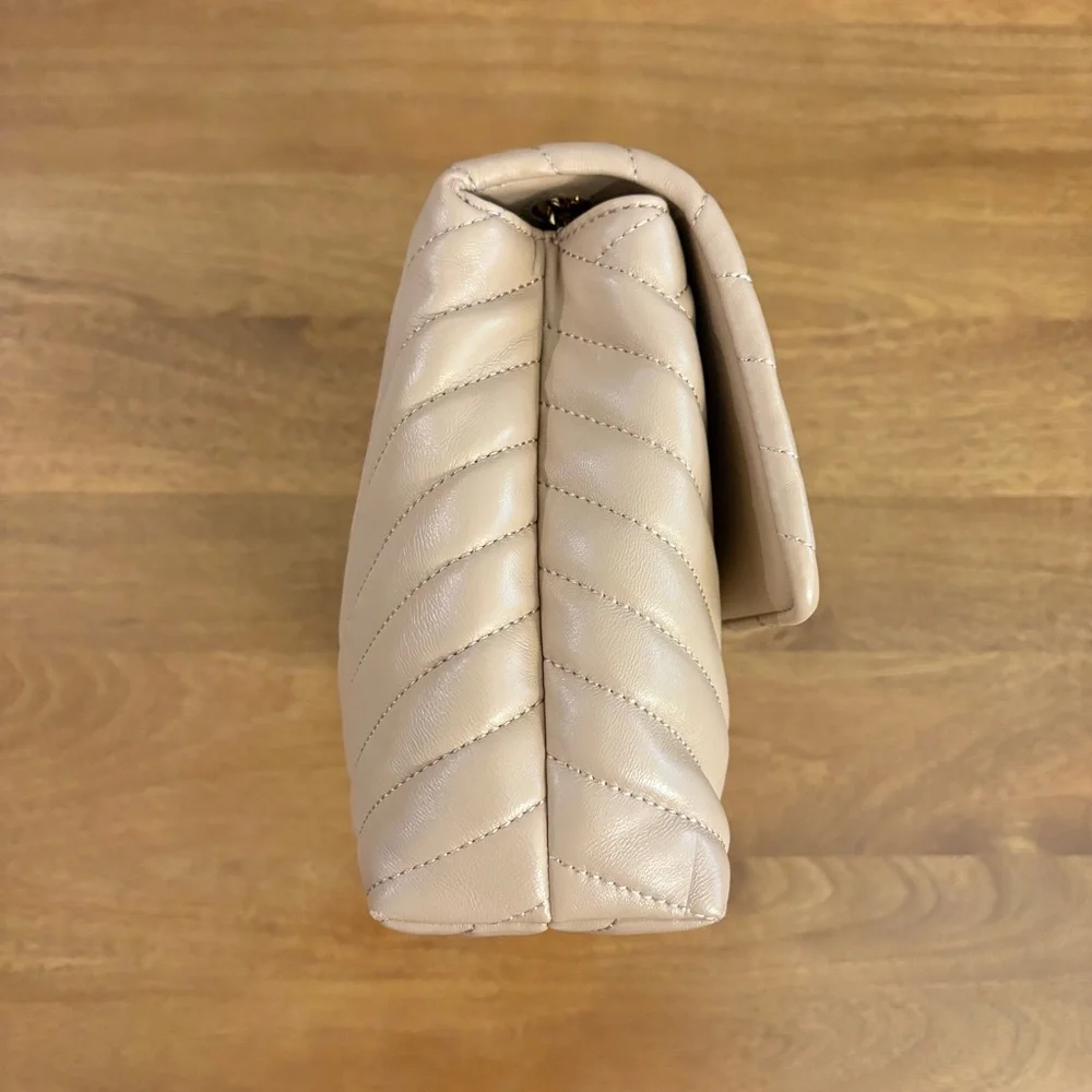 Tory Burch Kira Chevron Quilted Shoulder Bag Medium Devon Sand